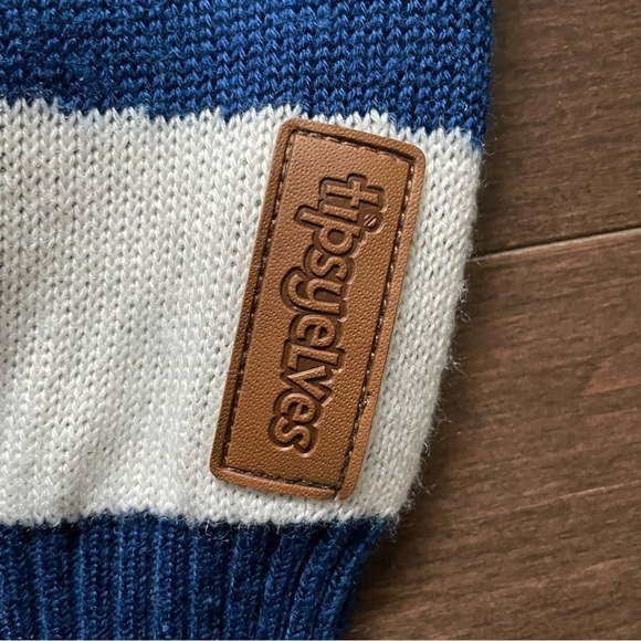 Tipsy Elves Sasquatch Mistle Toe Ugly Christmas Sweater Men Women Medium - Picture 4 of 8